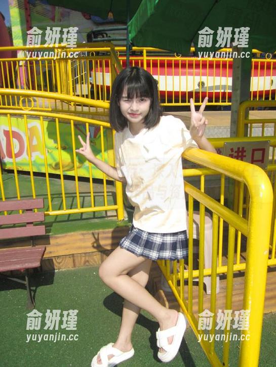 与Min.E (민이)同行：深入了解LEEHEEEXPRESS–LEBE作品与资源的精彩故事